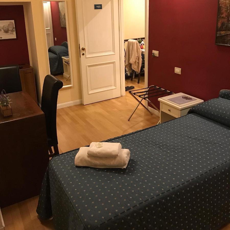 Flann O'Brien Rooms Рим Экстерьер фото
